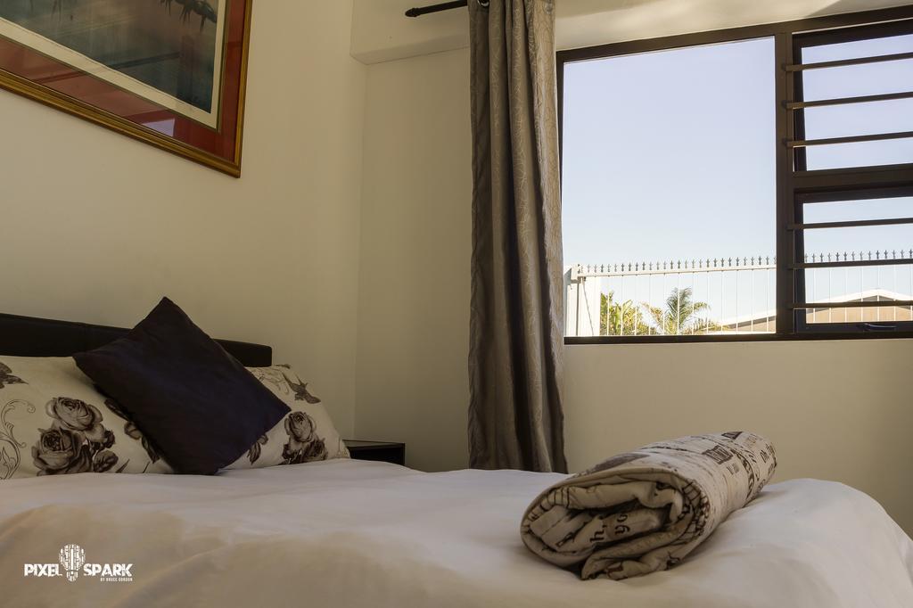 Tyday Accommodation Port Elizabeth Exterior foto
