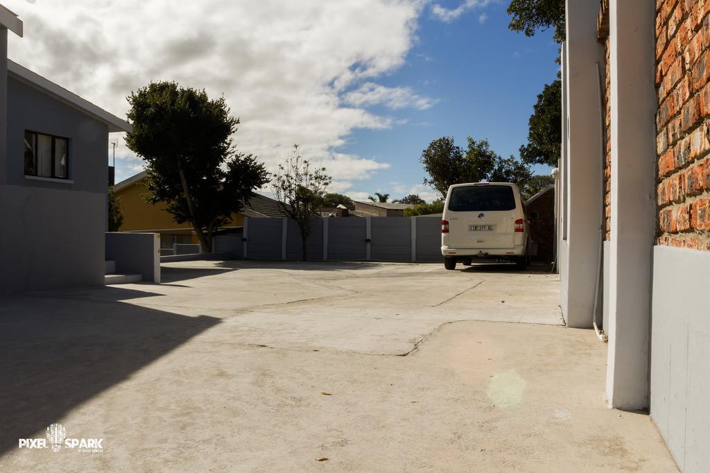 Tyday Accommodation Port Elizabeth Exterior foto